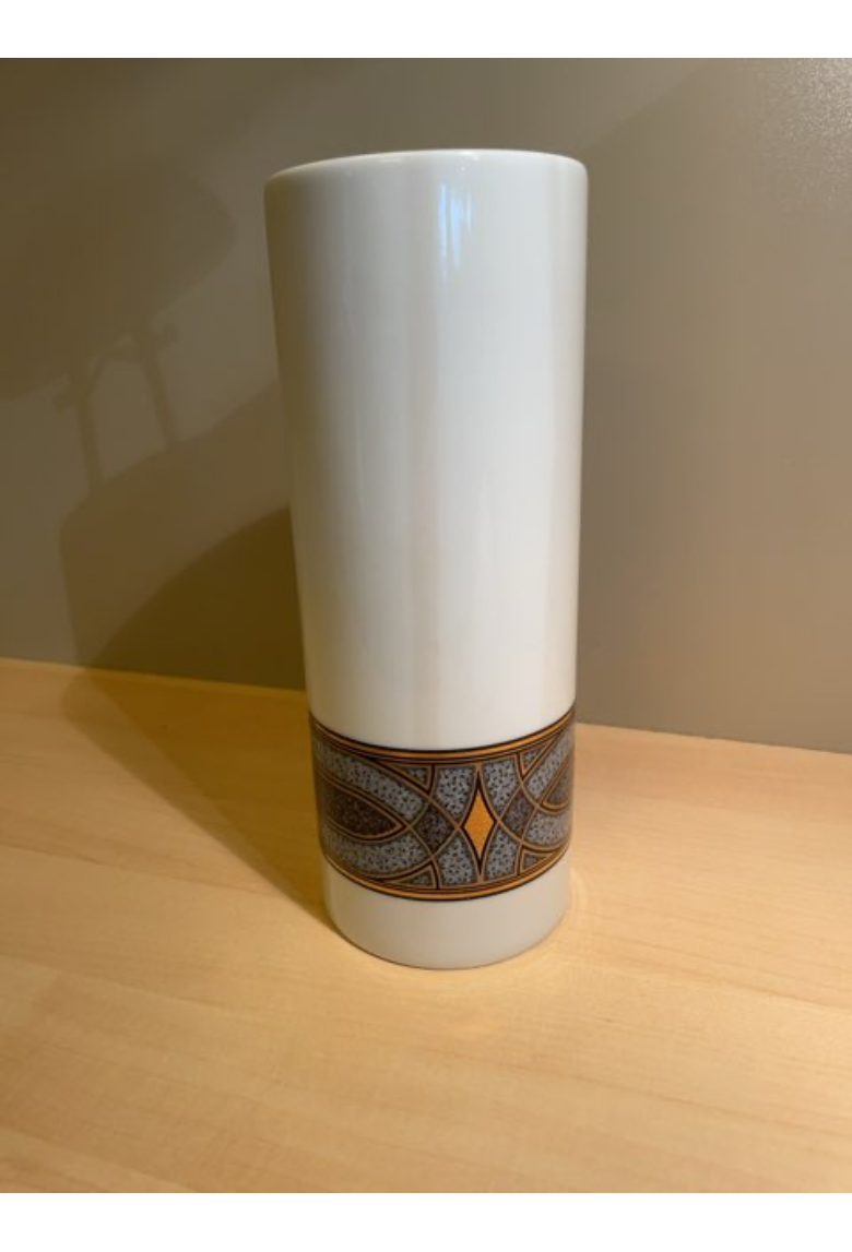 Vase fra Corell Porcelæn